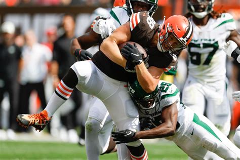 As Injuries Mount Browns Turn To Tight End Harrison Bryant Vs Bengals