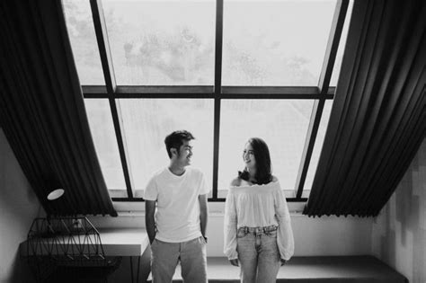 Prewed dzulfikar & rizka instagram: Ide Populer Untuk Tempat Prewedding Indoor Di Bandung ...