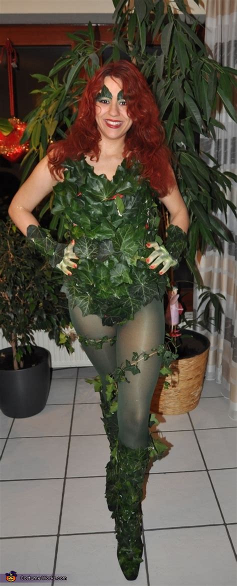 Check spelling or type a new query. Amazing Homemade Poison Ivy Costume - Photo 3/3