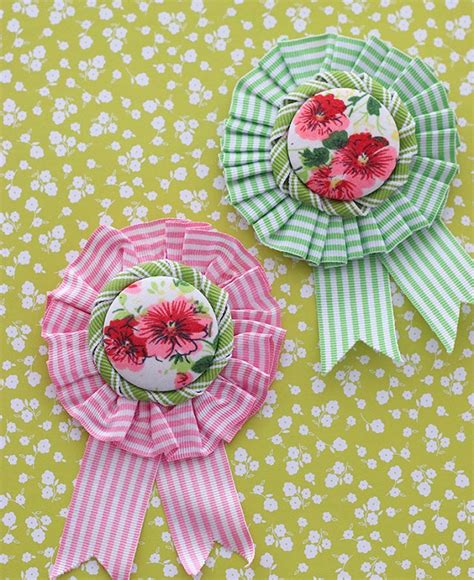 Tutorial Vintage Inspired Ribbon Rosette Brooches Sewing