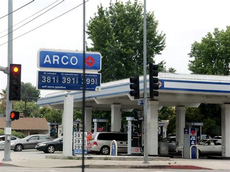 Now it's more convenient than ever to get quality top tier™ gas from arco. Arco Gas Station | Flickr - Photo Sharing!