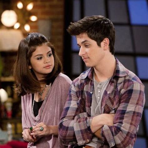 Pin by Matilde Pires on °Wizards of Waverly Place° | Wizards of waverly place, Disney channel 