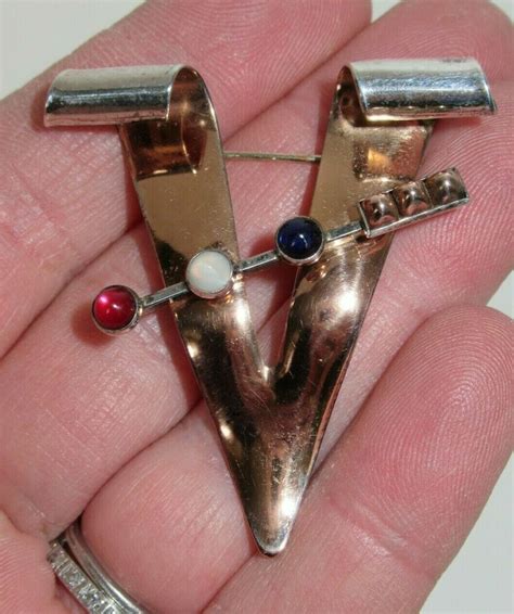 1940s Sterling Silver Wwii Victory Pin Kreisler V For Victory Brooch