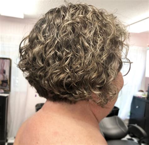 30 Gorgeous Short Permed Hairstyles For Women Over 60 2022