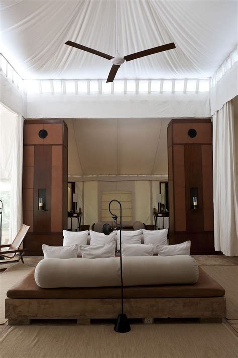 44 Amazing Home Interior Design Ideas With Resort Theme Decorkeun