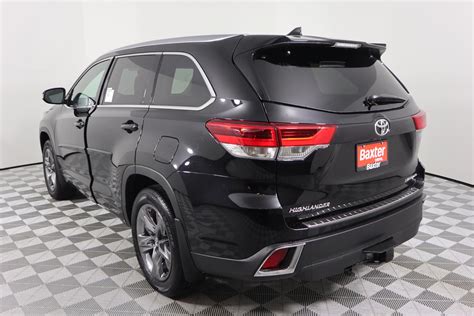 With three rows and seating for seven or eight passengers depending on configuration, the highlander is roomy, versatile and easy to drive and live with. New 2019 Toyota Highlander Limited Platinum V6 AWD Sport Utility in Lincoln #K69191 | Baxter ...
