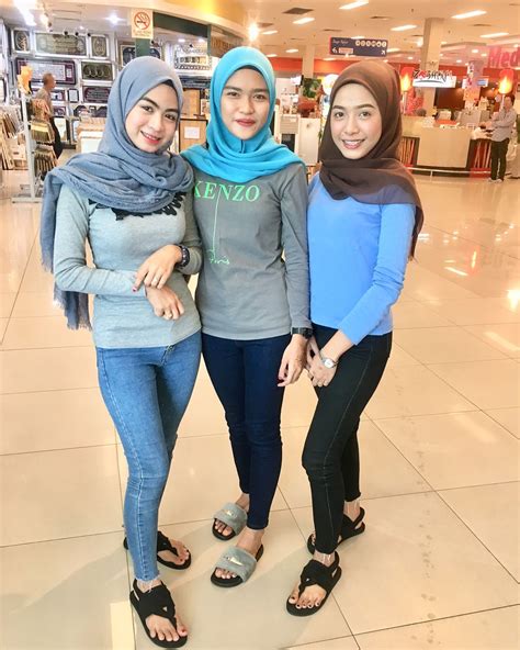 Pin Oleh Mack Zolkifly Di Malaysian Gaya Hijab Perempuan Gaya