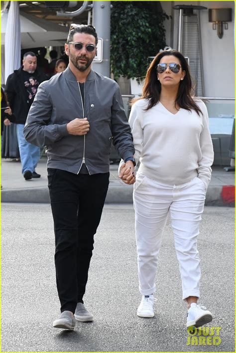 Pregnant Eva Longoria And Husband Jose Baston Couple Up For Lunch In L A Photo 4031071 Eva