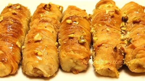 Use this thin, crisp pastry to make sweet and savoury recipes, from salted honey baklava and filo is very thin pastry which can be bought premade in sheets and becomes nicely crisp when cooked. Desert Recipts Using Fillo Dough : Simple phyllo (filo ...