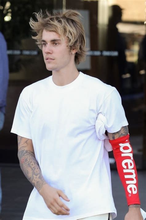 Justin Biebers Long Hair Photos Of Biebs New Shaggy ‘do Hollywood Life