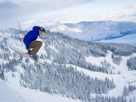 The Best Places To Ski In Canada