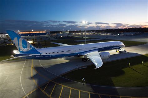 Boeing Debuts 787 10 Dreamliner