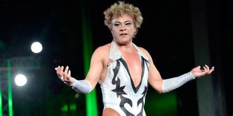 Meet Cassandro The Drag Queen Star Of Mexico S Wrestling Circuit Huffpost Voices
