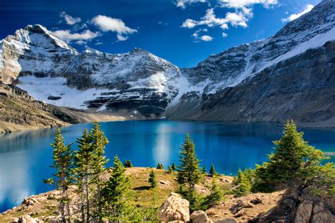 Mountain Lake Scenery Wallpapers Pictures Photos Images