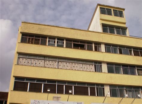 Apakah perniagaan yang sedia ada yang boleh kita banding dengan. Bicara Mentari: RUMAH MEWAH BURUNG LAYANG-LAYANG