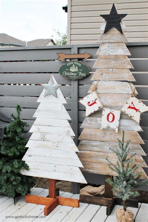 Diy Pallet Christmas Trees For Outdoors Pretty Diy Home