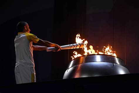 Bei der eröffnungszeremonie im olympiastadion von tokio sind keine zuschauer zugelassen. Bilderstrecke zu: Olympia-Eröffnungsfeier 2016 in Rio ...