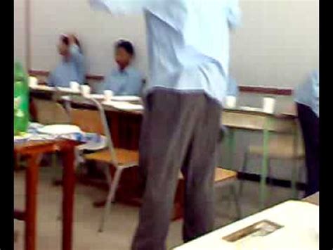 تأسست المدرسة الاهلية الخيرية الشارقة بنين في عام 2004 في منطقة ا لفلج لتشكل إضافة متميزة لمجموعة مدارس الاهلية الخيرية بفروعها، إذ تحرص المدرسة على تطوير مصادرها ومرافقها التعليمية لتوفر لطلابها بيئة تعليمية تشجع على النجاح والتميز، مقابل رسوم مدرسية رمزية بالإضافة إلى. حفلة مدرسة الاهلية الخيرية - YouTube