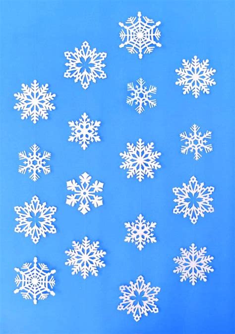 Snowflake Hanging Decorations To Turn Your Home Into A Winter