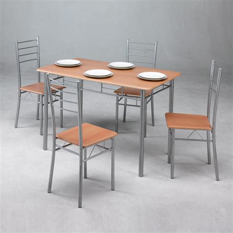 Conjunto mobiliario para cocina compuesto por una mesa extensible kuking lovy de melamina blanca más 4 sillas chip con tapizado blanco. Conjunto mesa de cocina + 4 sillas | Muebles baratos online