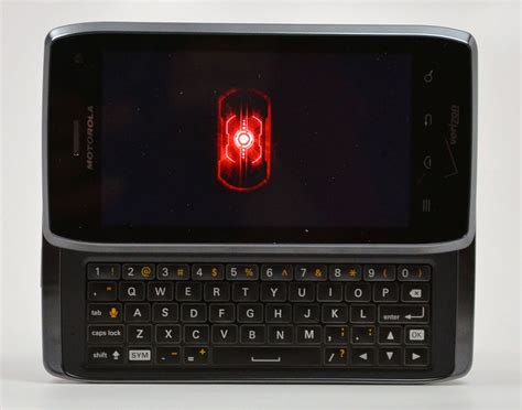 Droid 4 Review Incredible Keyboard And Awesome Speeds