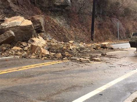Traffic Alert Rockslide Closes Allegheny River Blvd