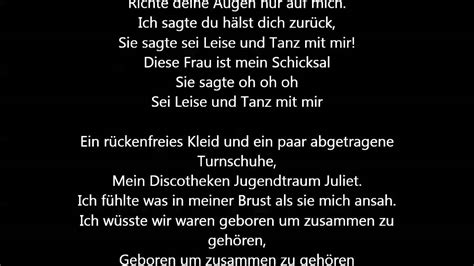 The single was a major success, and gave walk the moon their first top ten pop hit. Walk the Moon - Shut Up and Dance [Deutsche Übersetzung ...