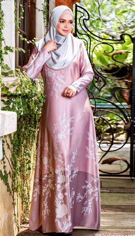 Siti Nurhaliza Pretty Girl Dresses Beautiful Hijab Arabian Beauty Women