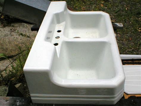Regarder des films en ligne gratuitement. 150+ vintage drainboard kitchen sinks - original finish ...