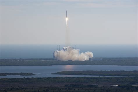 Wallpapers with the launch of rockets of the american company spacex, founded by elon musk. launching, Launch pads, SpaceX, Falcon 9 HD Wallpapers ...