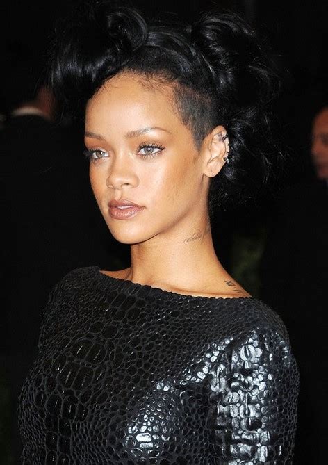 Rihanna Updos Bobby Pinned Black Updo Hair Style Hairstyles Weekly