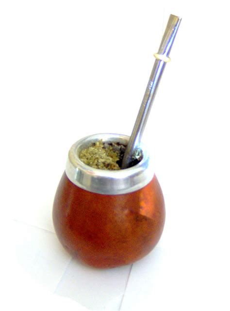 La Mujer en la Identidad Nacional Argentina: Mate