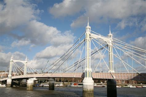 Take A Tour Of Londons Famous Bridges Huffpost
