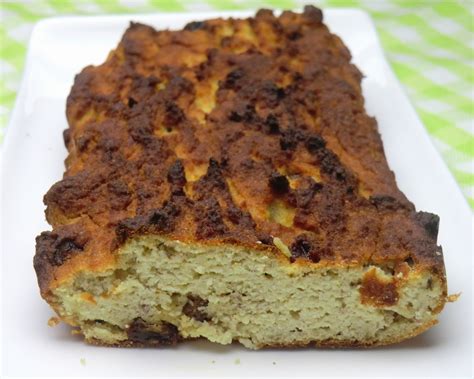 Gâteau aux amandes à la farine de coco et à la banane sans gluten et