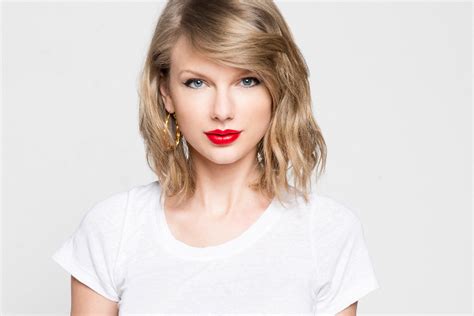 Taylor Swift Biography Photos Age Height Personal Life News