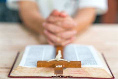 10 Legitimate Reasons Why We Pray To Jesus Christ