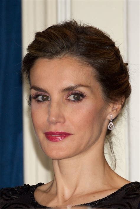 Queen Letizia Delivers Journalism Awards With Professional Elegance