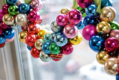 19 Most Creative Last Minute DIY Christmas Party Decorations