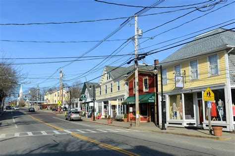 15 Most Beautiful Small Towns In Rhode Island You Must Visit