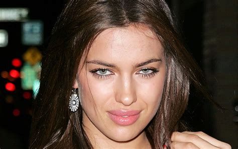 Irina Shayk Sensual Stunning Irina Shaykhlislamova Green Eyes Bonito Woman Hd Wallpaper