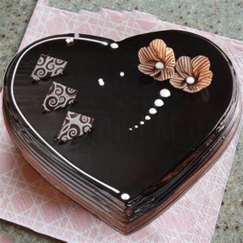 Heart shape african traditional wedding cake design. Heart Shaped Truffle Cake - MyFlowerTree