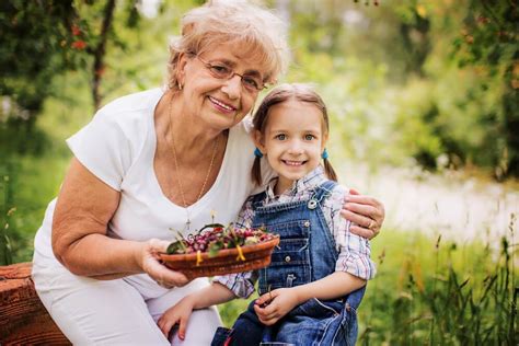Отношения с бабушками и дедушками как их наладить Мамоведия о здоровье и развитии ребенка