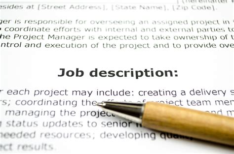 How to write a financial controller job description. How to Write an Appealing Job Description - Paydata