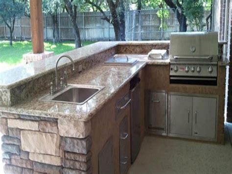 Divine L Shaped Outdoor Kitchen Island With Waterfall Countertop