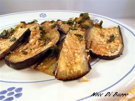 Il sugo alle melanzane è un condimento veloce e saporito da preparare quando si ha a by valeon 7 marzo 20207 marzo 2020leave a comment on sugo alle melanzane ricetta veloce e ricca di. Melanzane al forno, ricetta veloce Noce di Burro