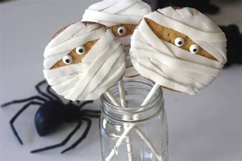 Mummy Cookie Pops Halloween Cookie Treats Halloween Party