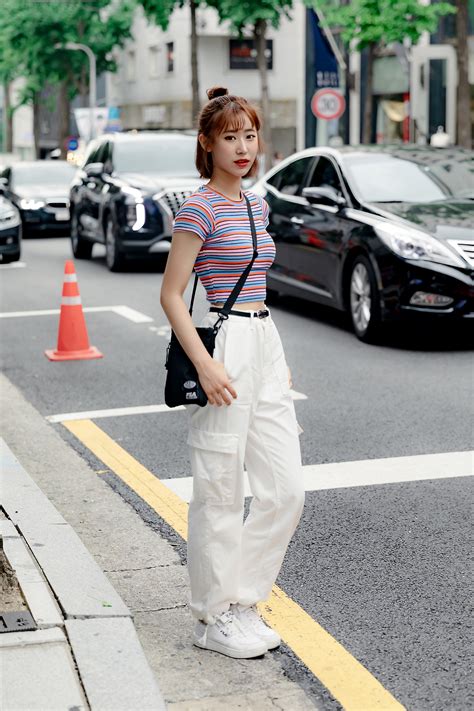 August 2019 Summer Seoul Womens Street Style écheveau
