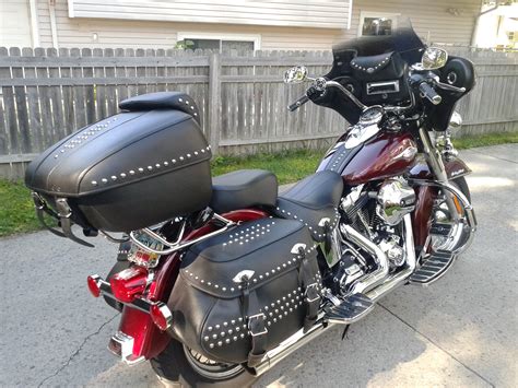 This is the smooth front model, there is also a model with the center opening and a stainless steel screen which can be seen here. Heritage Softail Fairing - Harley Davidson Forums