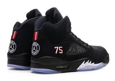 On retrouve la mention ici c'est paris sur les semelles intérieures de la chaussure. Air Jordan 5 Paris Saint-Germain Release Date - Sneaker ...
