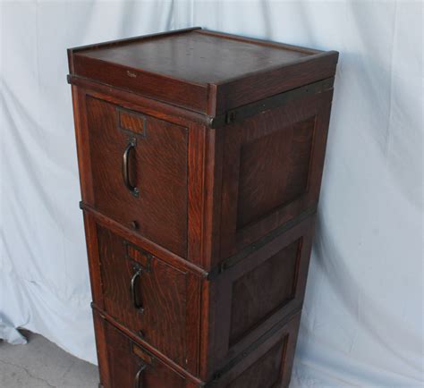 Cabinet magazine mission oak powell table. Bargain John's Antiques | Antique Mission Oak stacking ...